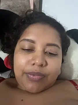 Snapshot of Ninibella chatting on July 13, 2026, 3:42 am Ninibella online show from July 13, 2026, 3:42 am