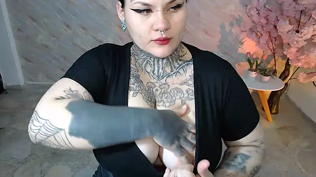 sherlytattos online show from July 17, 2026, 3:57 am