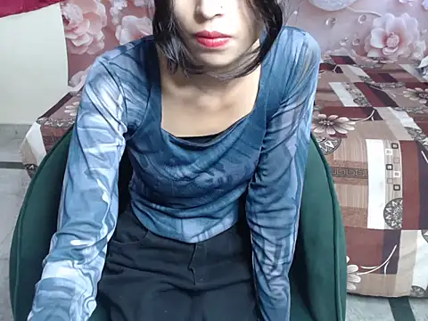 Snapshot of Ada-19 chatting on April 18, 2026, 5:00 am Ada-19 online show from April 18, 2026, 5:00 am
