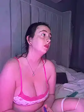 Snapshot of BrunetteBarbieXx_ chatting on July 16, 2026, 10:05 pm BrunetteBarbieXx online show from July 16, 2026, 10:05 pm