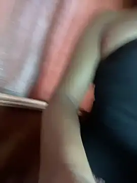 slutty aki online show from July 16, 2026, 2:06 am