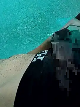 novinhokk22 online show from April 23, 2026, 1:57 pm