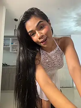 MauraGrayy online show from May 7, 2026, 10:26 pm
