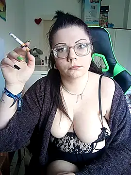 Snapshot of HotVWGirl chatting on April 21, 2026, 3:39 pm HotVWGirl online show from April 21, 2026, 3:39 pm