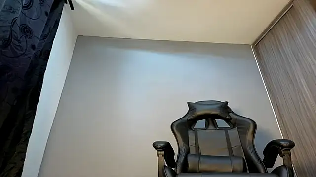Snapshot of James_silva1 chatting on July 15, 2026, 3:17 pm James silva1 online show from July 15, 2026, 3:17 pm