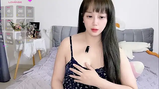 Niveas  online show from April 18, 2026, 1:48 pm