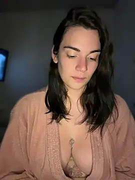 alicemeb online show from June 17, 2026, 11:38 pm