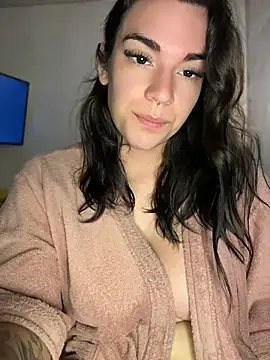 alicemeb online show from August 3, 2026, 5:38 pm