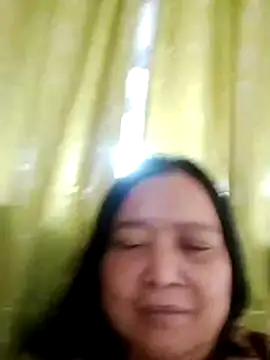 jeanyummytits online show from June 28, 2026, 12:27 am