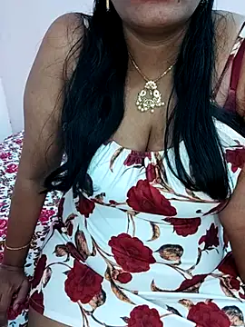 Snapshot of Mayuri-hot chatting on June 23, 2026, 7:56 pm Mayuri-hot online show from June 23, 2026, 7:56 pm