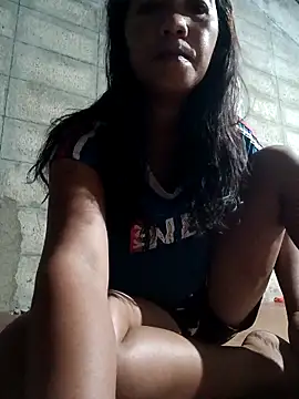 morenabb69 online show from April 24, 2026, 7:05 pm