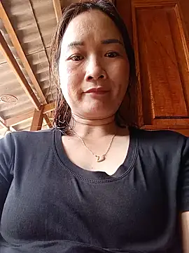 Snapshot of -Hanchu- chatting on June 1, 2026, 2:46 am -Hanchu- online show from June 1, 2026, 2:46 am