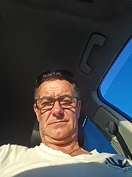 loulouferrari online show from May 31, 2026, 7:04 pm