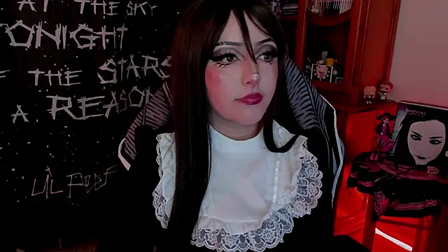 Snapshot of maki333_ chatting on June 14, 2026, 11:51 pm maki333 online show from June 14, 2026, 11:51 pm