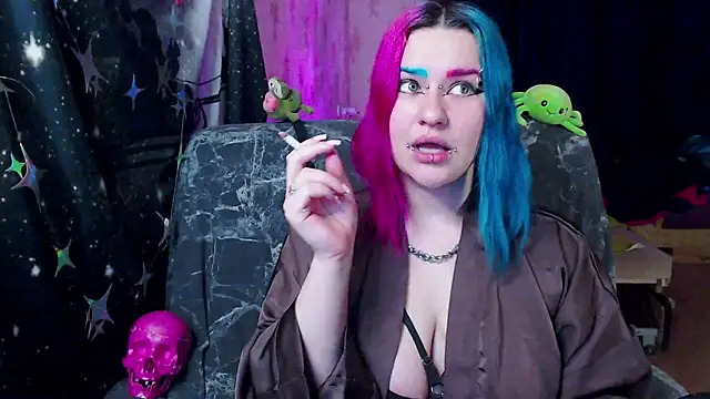 Neon Baddie online show from April 17, 2026, 4:32 pm