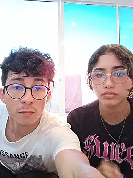 Snapshot of alanandtifany chatting on June 11, 2026, 6:50 pm alanandtifany online show from June 11, 2026, 6:50 pm