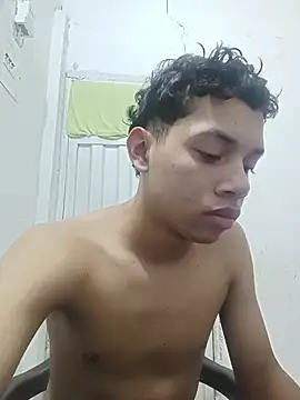 Snapshot of curious_straight_guy chatting on July 11, 2026, 2:14 am curious straight guy online show from July 11, 2026, 2:14 am