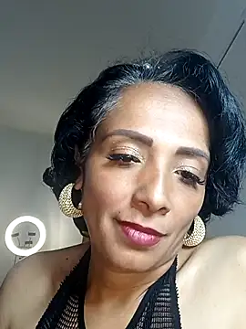 Nicole Sterling online show from April 28, 2026, 11:10 pm
