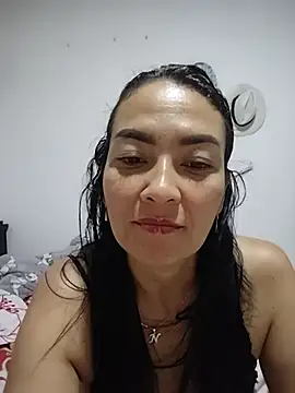 LuluDream online show from June 25, 2026, 5:34 am