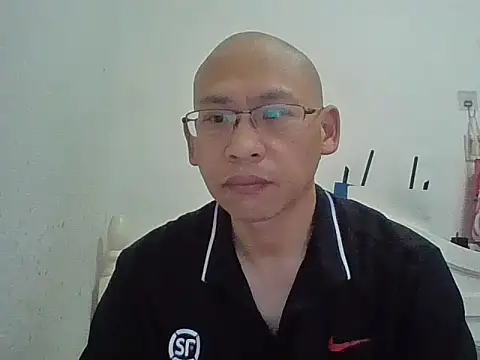 Snapshot of benly118 chatting on April 30, 2026, 12:06 am benly118 online show from April 30, 2026, 12:06 am