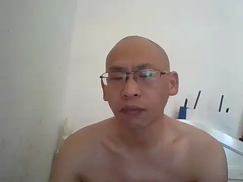 Snapshot of benly118 chatting on April 30, 2026, 11:09 pm benly118 online show from April 30, 2026, 11:09 pm