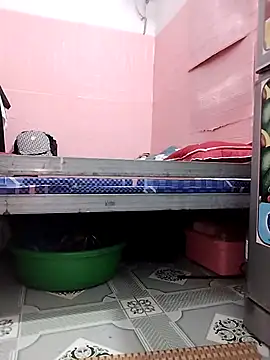 ManaMi-Amii online show from June 1, 2026, 1:29 am
