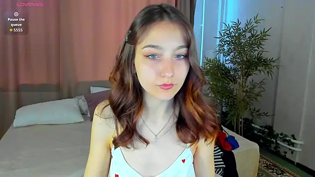 Snapshot of alis_tauber chatting on April 19, 2026, 9:19 am alis tauber online show from April 19, 2026, 9:19 am