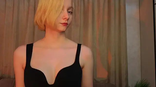 Snapshot of sweet_lynx chatting on April 15, 2026, 4:14 pm sweet lynx online show from April 15, 2026, 4:14 pm