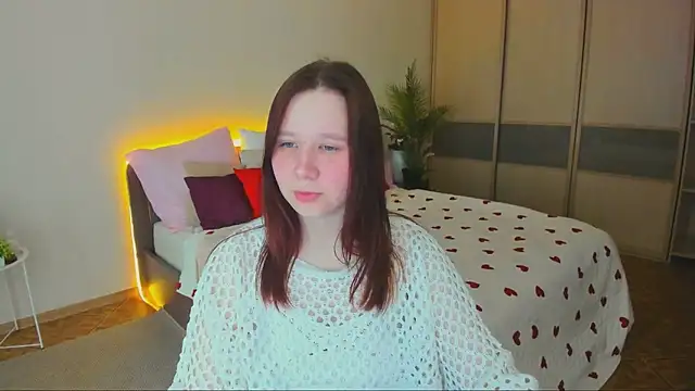 MooonlightSky online show from May 19, 2026, 11:16 am