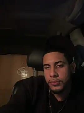 Snapshot of Dominicanboy06 chatting on April 18, 2026, 6:17 am Dominicanboy06 online show from April 18, 2026, 6:17 am