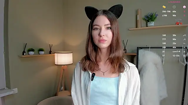 Snapshot of Peaches_Peaches chatting on May 31, 2026, 4:36 pm Peaches Peaches online show from May 31, 2026, 4:36 pm