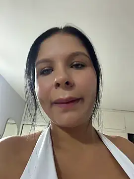 Snapshot of Elara_Luxe chatting on July 11, 2026, 12:24 am Elara Luxe online show from July 11, 2026, 12:24 am