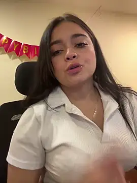 Snapshot of Selene__Ferrer chatting on May 11, 2026, 4:04 pm Selene Ferrer online show from May 11, 2026, 4:04 pm