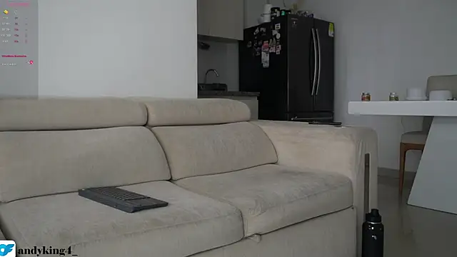 Snapshot of Maximo_Dominic chatting on April 22, 2026, 9:27 pm Maximo Dominic online show from April 22, 2026, 9:27 pm