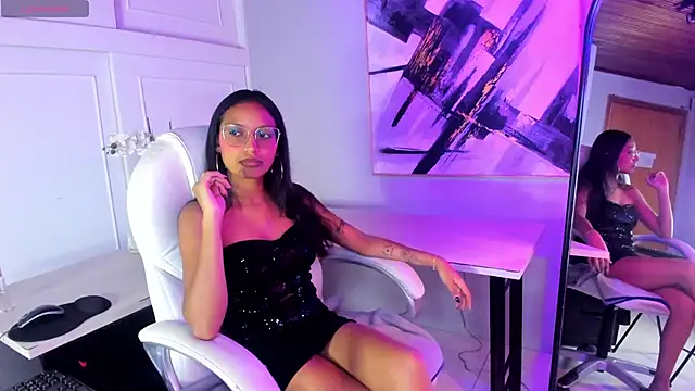 Snapshot of miel_ambar chatting on April 30, 2026, 12:55 pm miel ambar online show from April 30, 2026, 12:55 pm