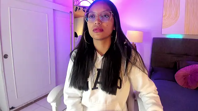 Snapshot of miel_ambar chatting on May 27, 2026, 1:52 pm miel ambar online show from May 27, 2026, 1:52 pm