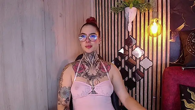 Snapshot of Atenea_Red chatting on May 13, 2026, 10:06 pm Atenea Red online show from May 13, 2026, 10:06 pm