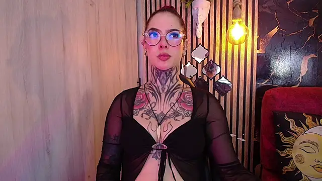 Atenea Red online show from August 5, 2026, 10:55 pm
