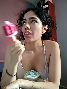 Karina Mon online show from April 29, 2026, 6:03 pm