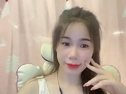 Snapshot of Luna3579 chatting on May 22, 2026, 8:36 pm Luna3579 online show from May 22, 2026, 8:36 pm