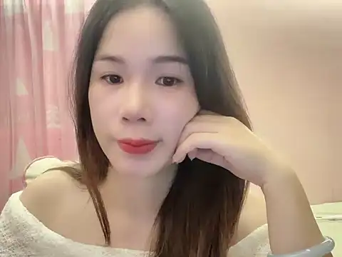 Snapshot of Luna3579 chatting on July 24, 2026, 9:46 pm Luna3579 online show from July 24, 2026, 9:46 pm
