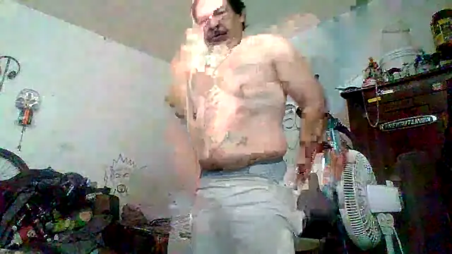 Oskr2024XXX online show from October 15, 2025, 7:36 pm