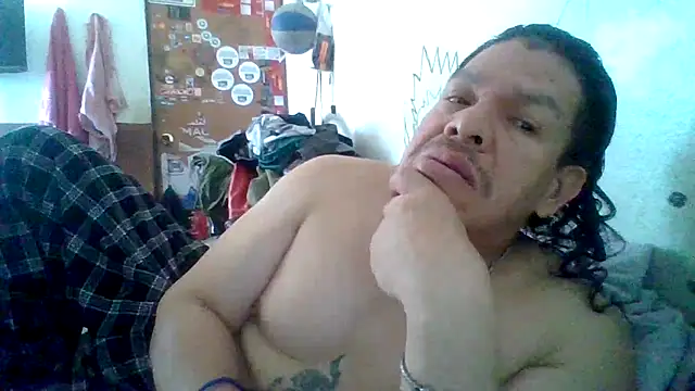 Snapshot of Oskr2024XXX chatting on May 3, 2026, 6:58 pm Oskr2024XXX online show from May 3, 2026, 6:58 pm