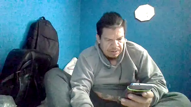 Snapshot of Oskr2024XXX chatting on May 31, 2026, 6:53 pm Oskr2024XXX online show from May 31, 2026, 6:53 pm