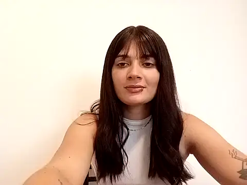 Snapshot of Sassygyrl chatting on May 5, 2026, 7:44 pm Sassygyrl online show from May 5, 2026, 7:44 pm