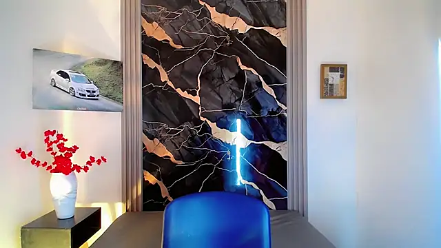  Isabella Castro online show from April 19, 2026, 3:28 am