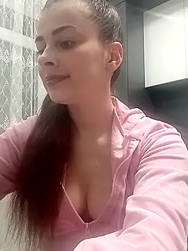 Snapshot of Eveline5038 chatting on May 1, 2026, 9:52 pm Eveline5038 online show from May 1, 2026, 9:52 pm