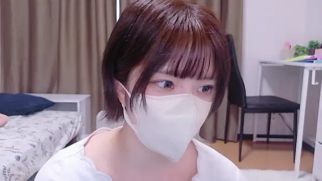 Snapshot of Saki_official chatting on June 5, 2026, 4:19 am Saki official online show from June 5, 2026, 4:19 am