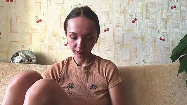 Snapshot of AdriannaBill chatting on July 17, 2026, 3:18 pm AdriannaBill online show from July 17, 2026, 3:18 pm
