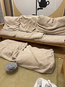 BingBing999 online show from April 17, 2026, 2:31 pm